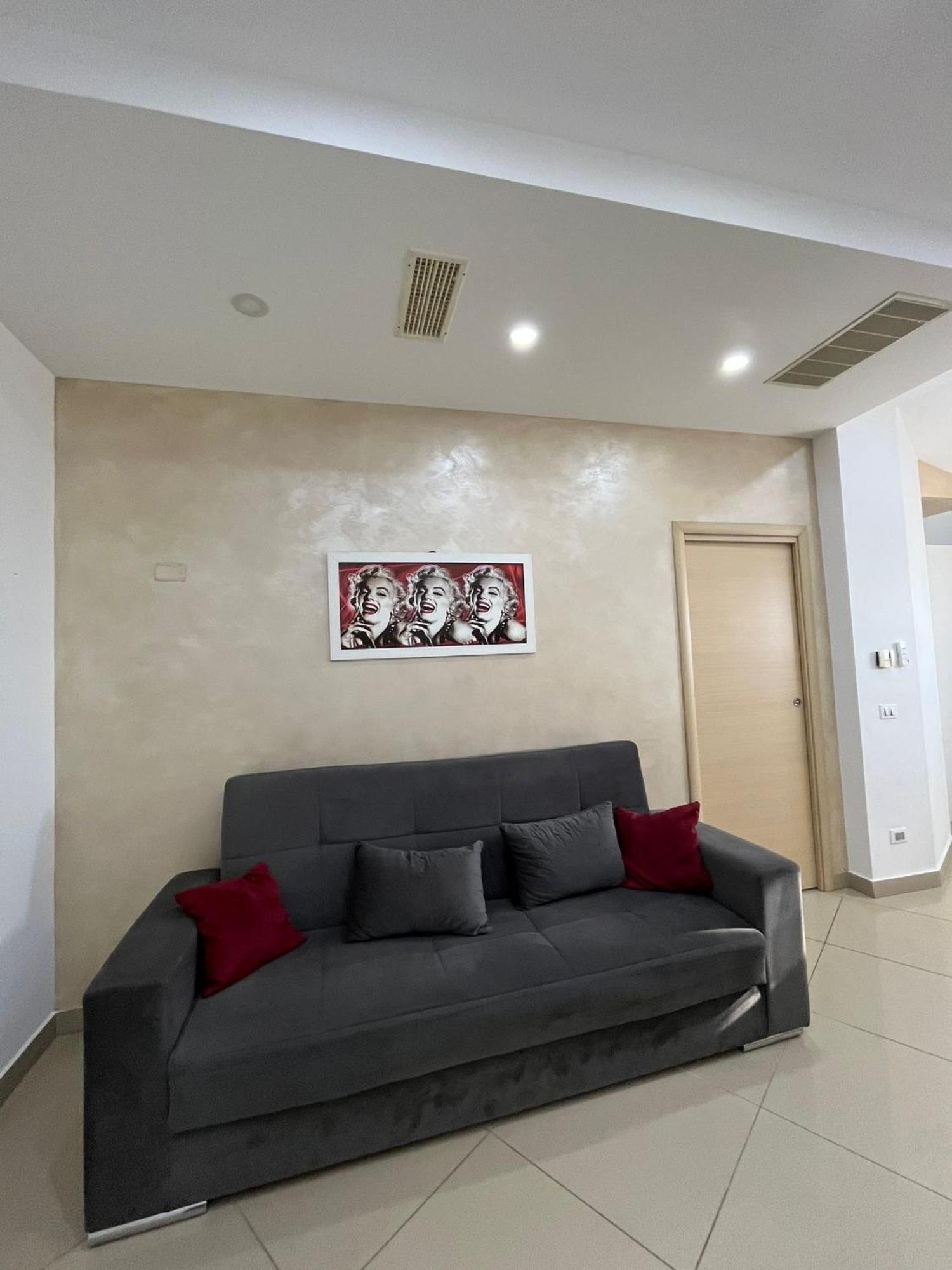 Casa Vacanza Helios Leonforte Esterno foto