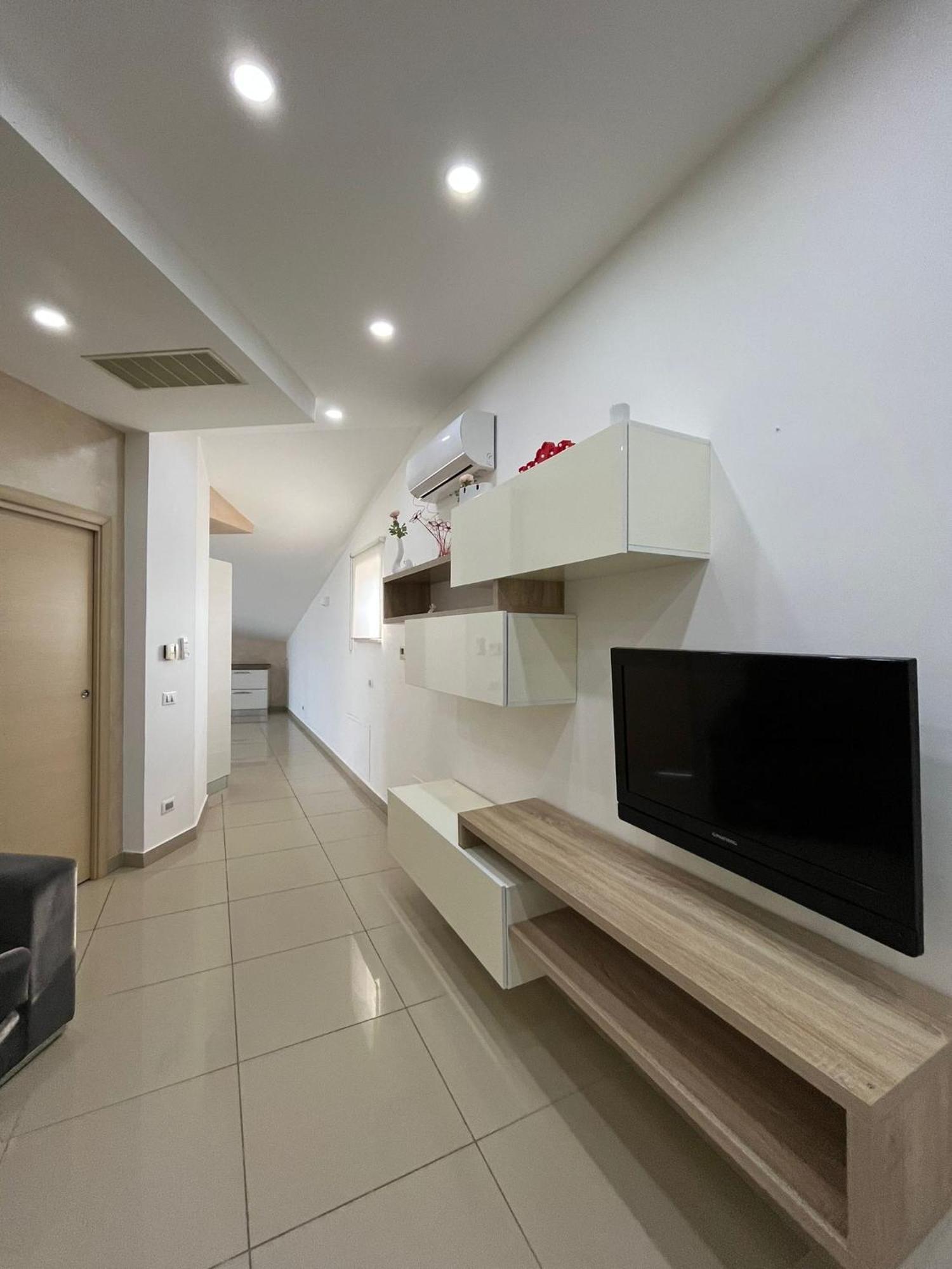 Casa Vacanza Helios Leonforte Esterno foto