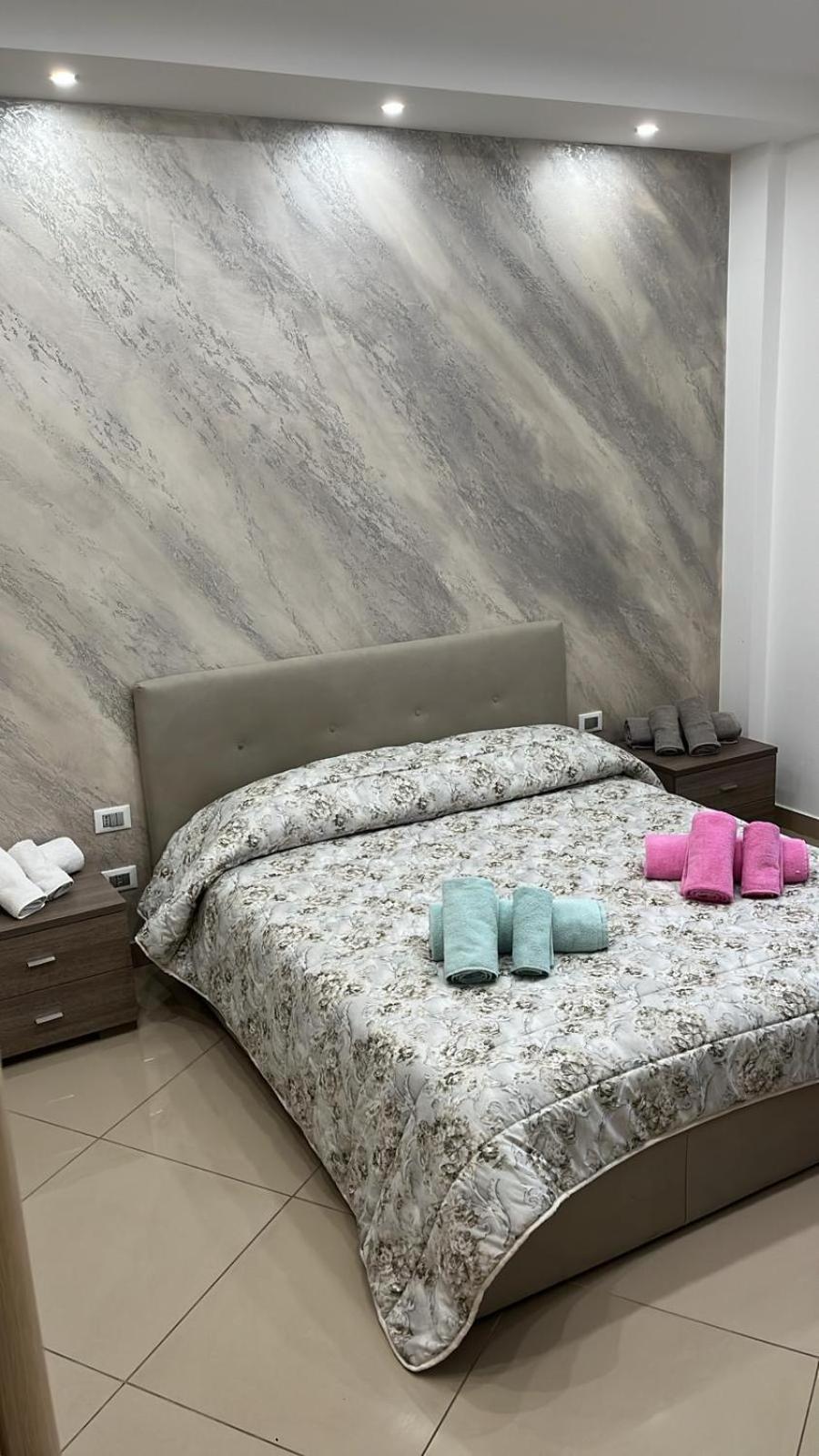 Casa Vacanza Helios Leonforte Esterno foto
