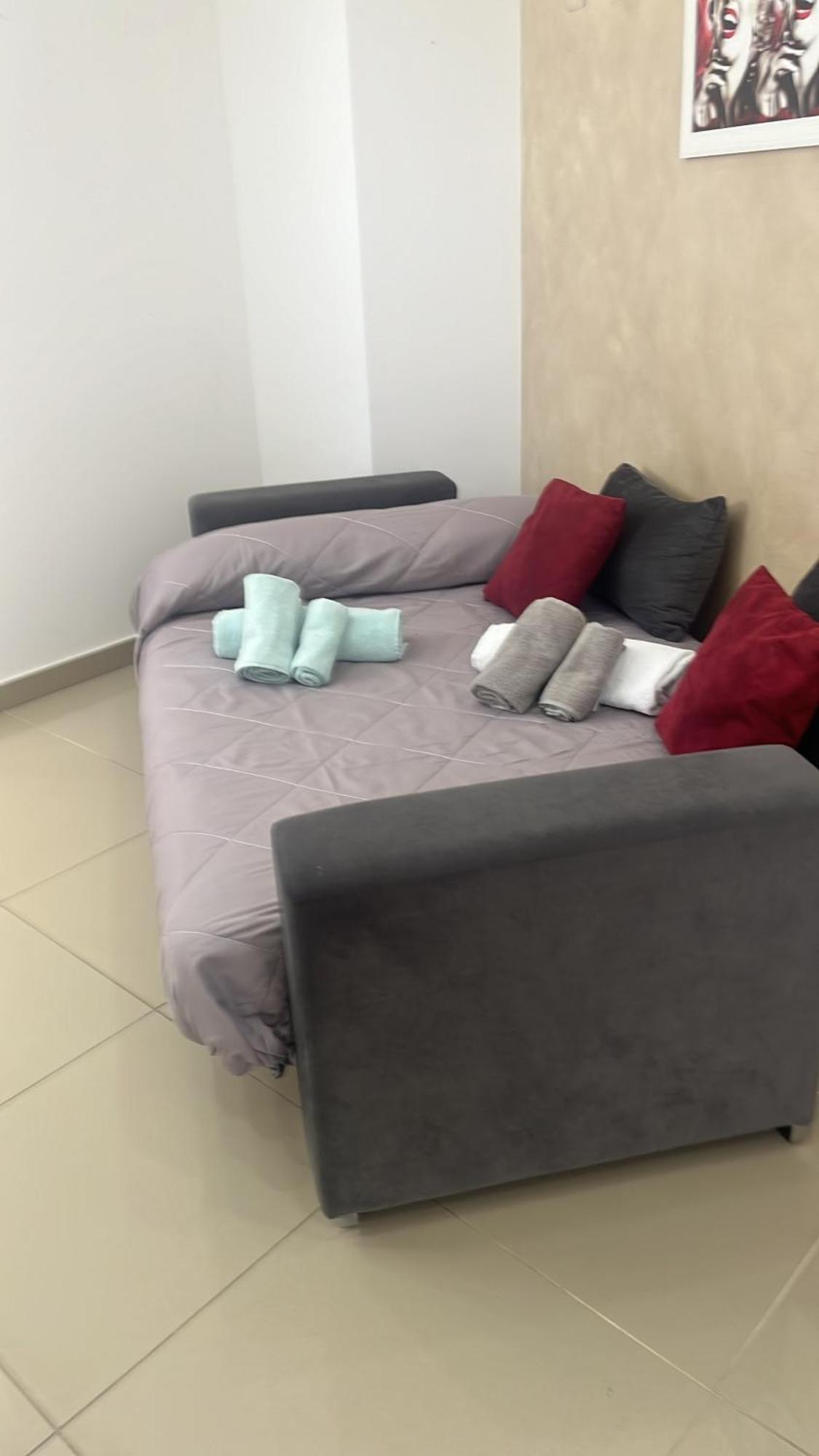 Casa Vacanza Helios Leonforte Esterno foto